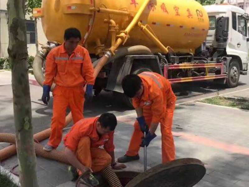 南昌管道(dào)高壓清洗 青山湖工廠沉澱池清理 河道(dào)清淤泥