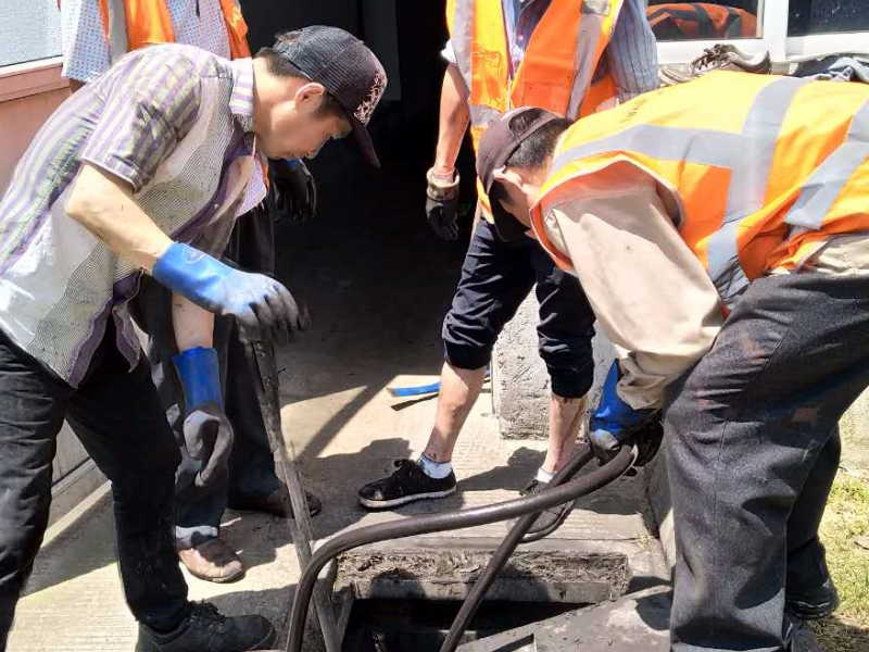 西青區清理化糞池管道(dào)清洗