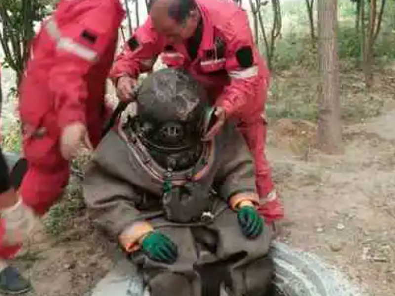 溫州澤雅專業馬桶疏通化糞池疏通抽糞油污雨水管道(dào)疏通