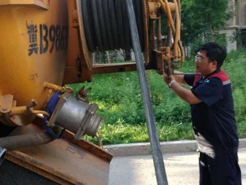 大邑縣化糞池清理 市政管道(dào)疏通 汽車抽糞 管道(dào)清淤