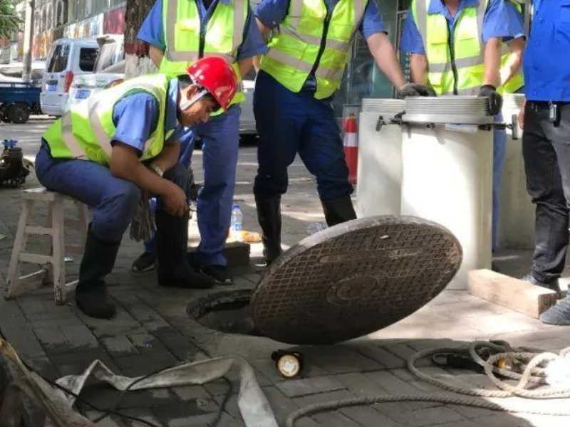 專業疏通下水道(dào)青山湖區清理化糞池 吸糞車 清洗管道(dào)