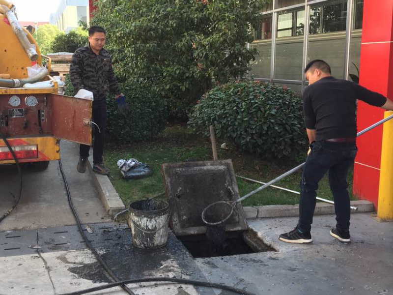 鍾樓區清潭白雲新村下水道(dào)疏通污水管道(dào)疏通清洗